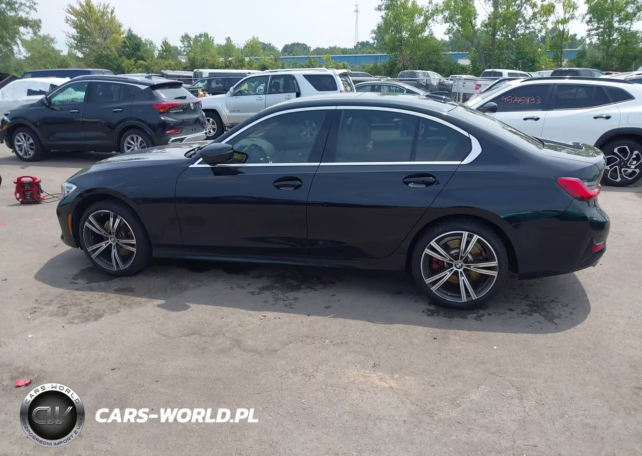 2021 BMW 330I xDrive VIN:3MW5R7J03M8B90596 - 14
