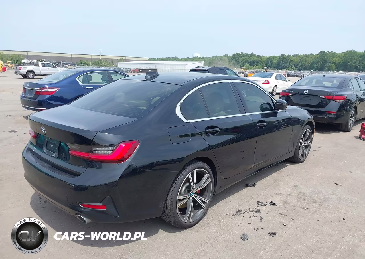 2021 BMW 330I xDrive VIN:3MW5R7J03M8B90596 - 4