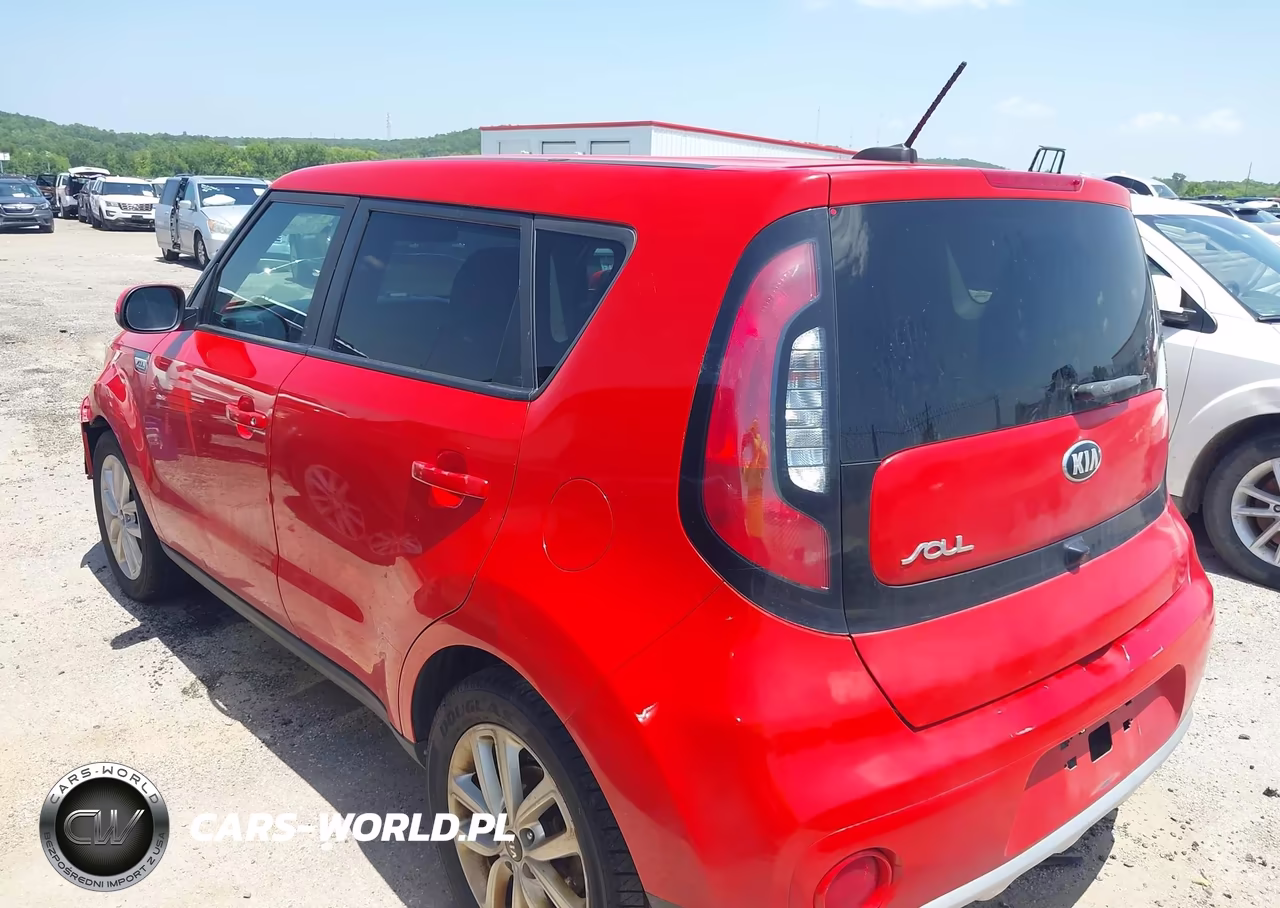 2018 Kia Soul + VIN:KNDJP3A50J7622196 - 3