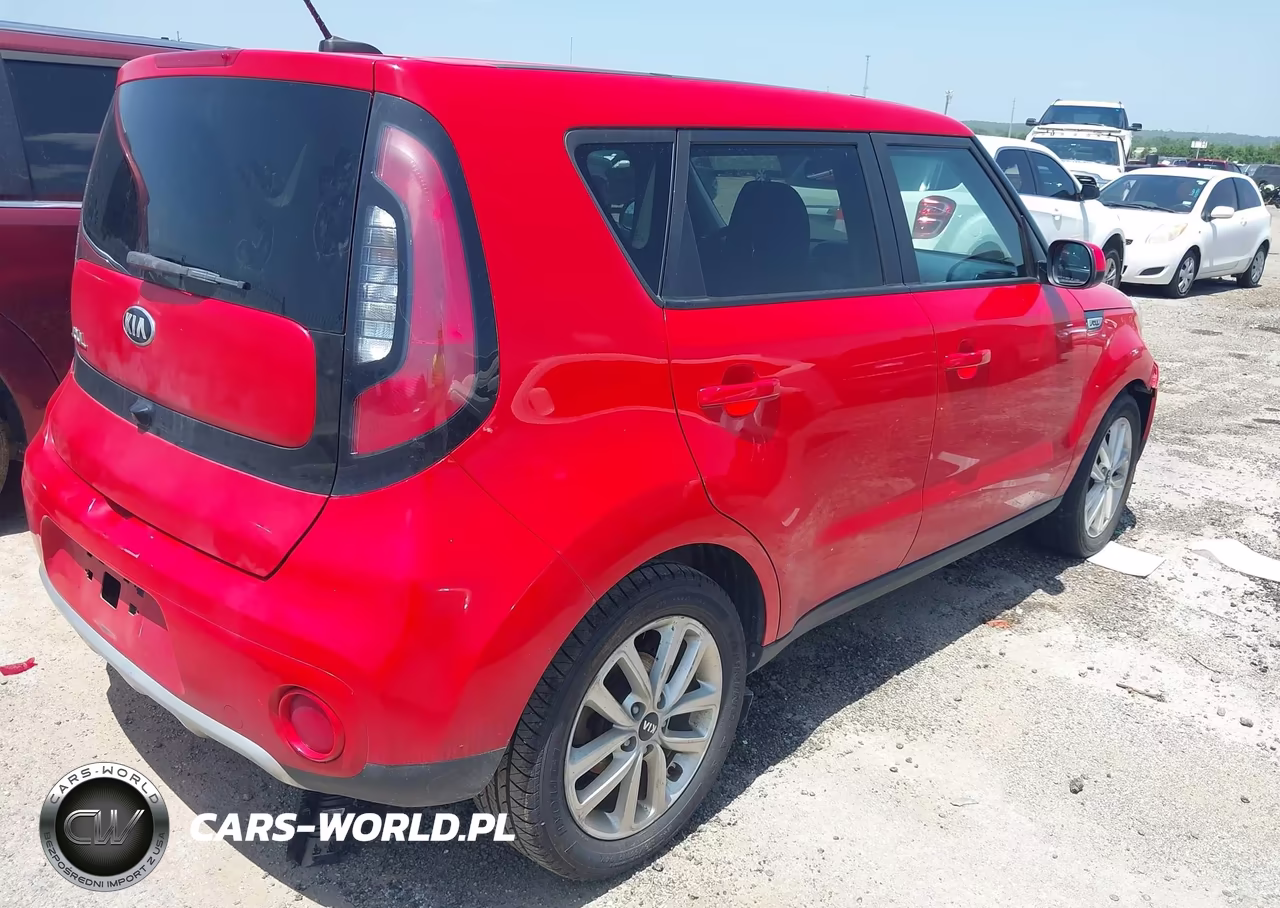 2018 Kia Soul + VIN:KNDJP3A50J7622196 - 4