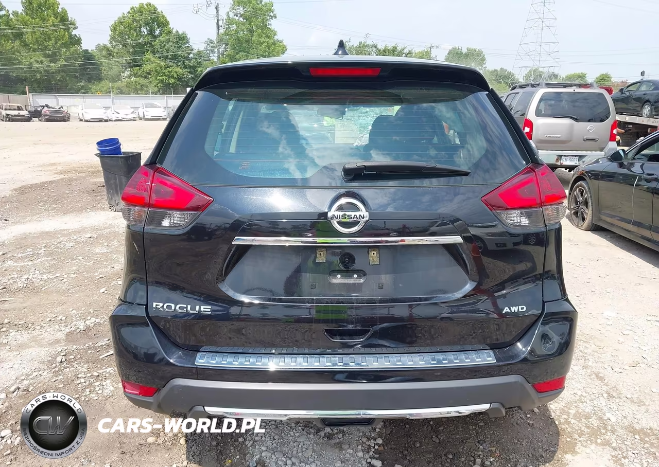2018 Nissan Rogue S VIN:5N1AT2MVXJC752524 - 17