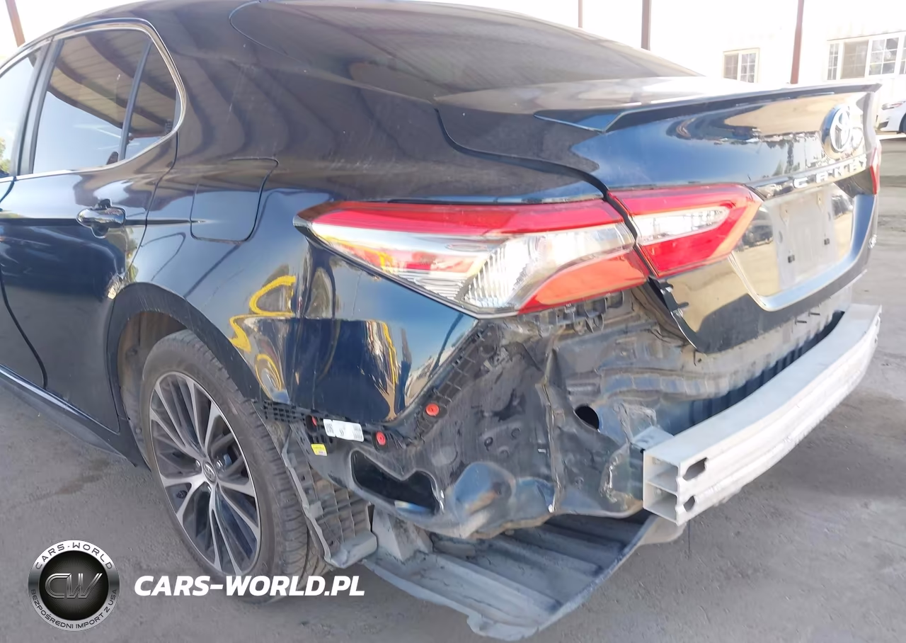 2018 Toyota Camry Se VIN:JTNB11HK3J3041302 - 18