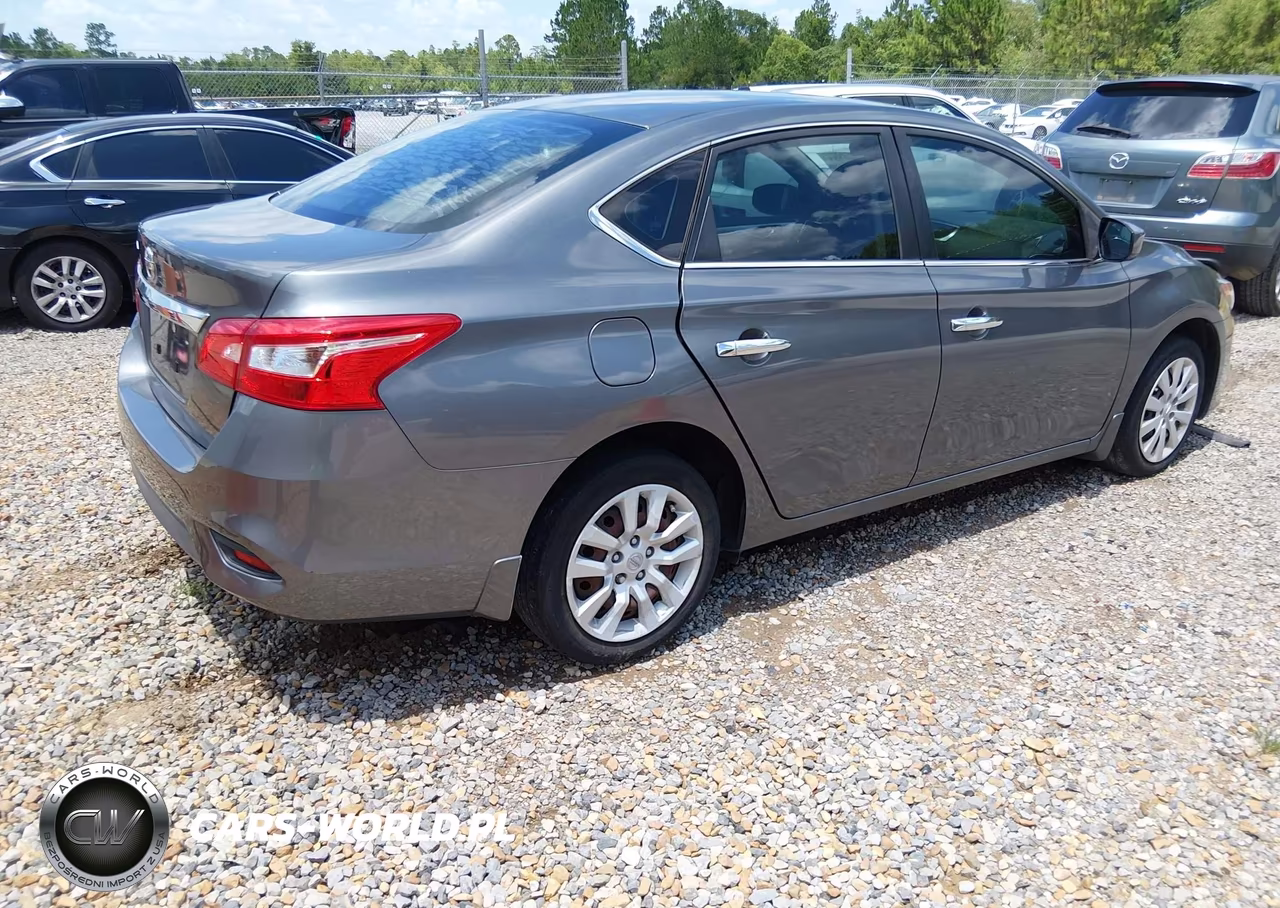 2018 Nissan Sentra S VIN:3N1AB7AP9JY330958 - 4
