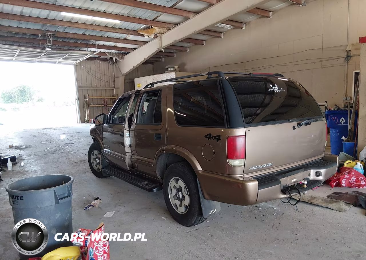 2004 Chevrolet Blazer Ls VIN:1GNDT13X24K117362 - 3