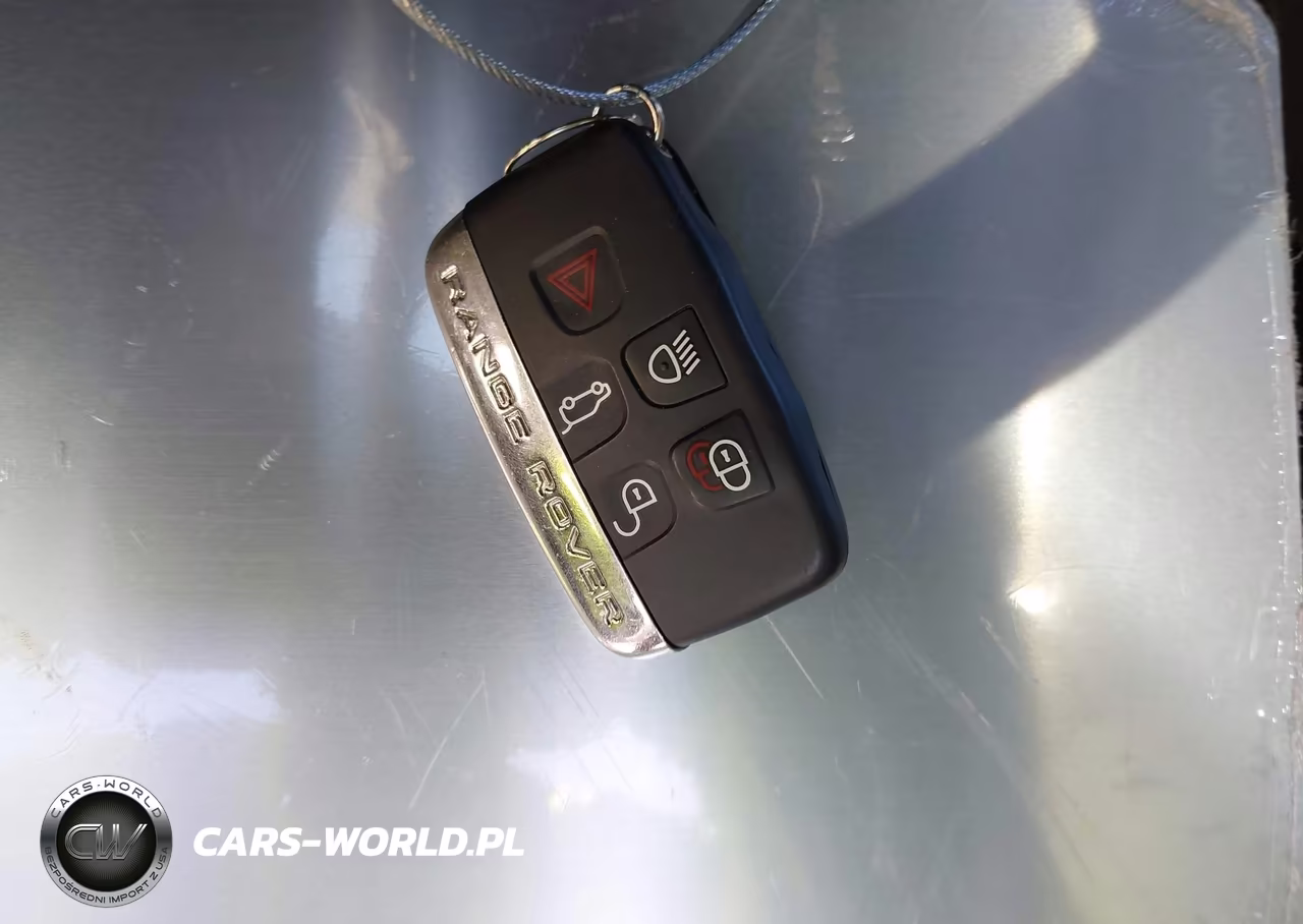 2020 Land Rover Range Rover Velar P250 R-Dynamic S VIN:SALYK2EX1LA290352 - 11