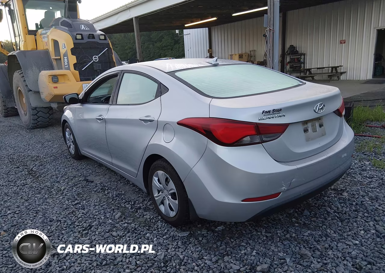 2016 Hyundai Elantra Se VIN:5NPDH4AE8GH795226 - 3