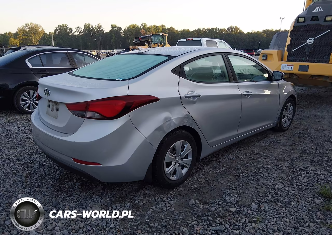 2016 Hyundai Elantra Se VIN:5NPDH4AE8GH795226 - 4