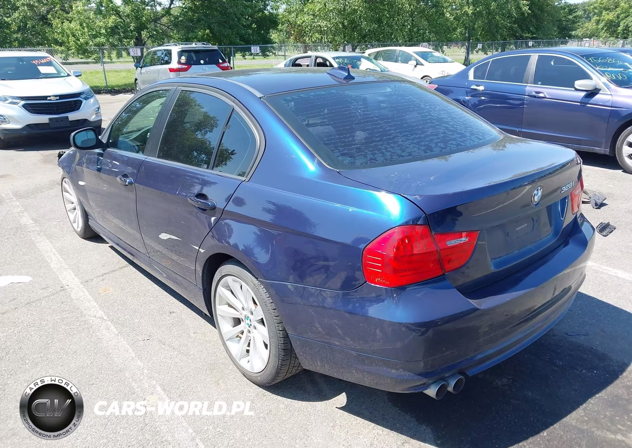 2011 BMW 328I VIN:WBAPH5G50BNM84065 - 3