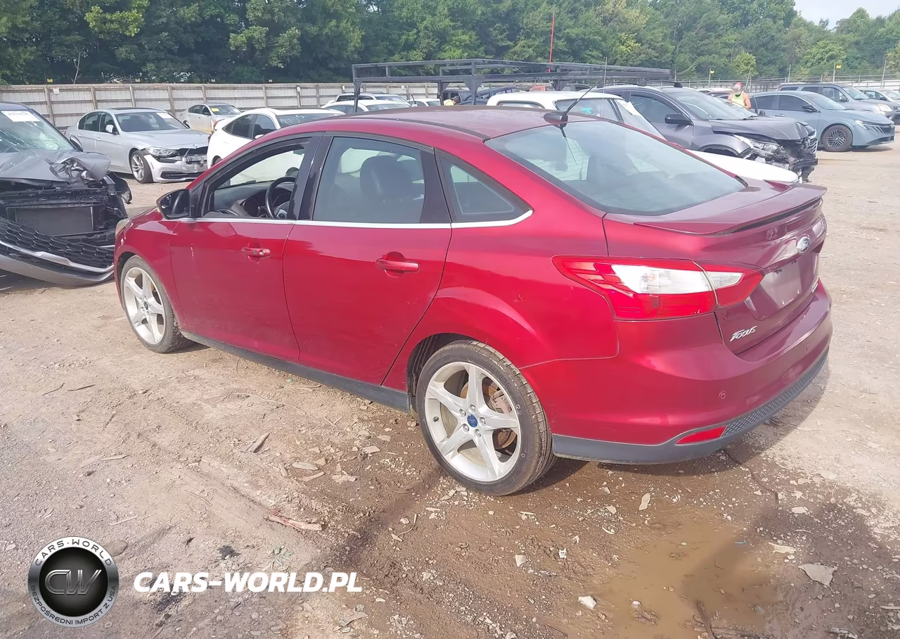 2013 Ford Focus Titanium VIN:1FADP3J25DL369378 - 3