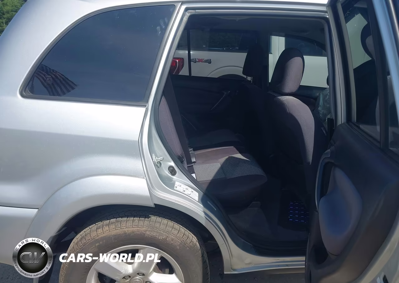 2004 Toyota Rav4 VIN:JTEHD20V440023586 - 8