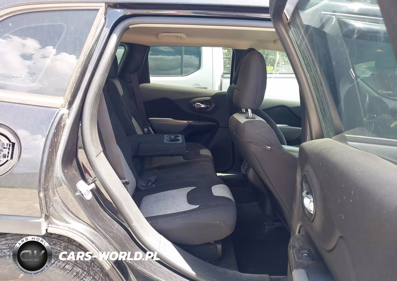 2014 Jeep Cherokee Sport VIN:1C4PJLAB0EW112251 - 8