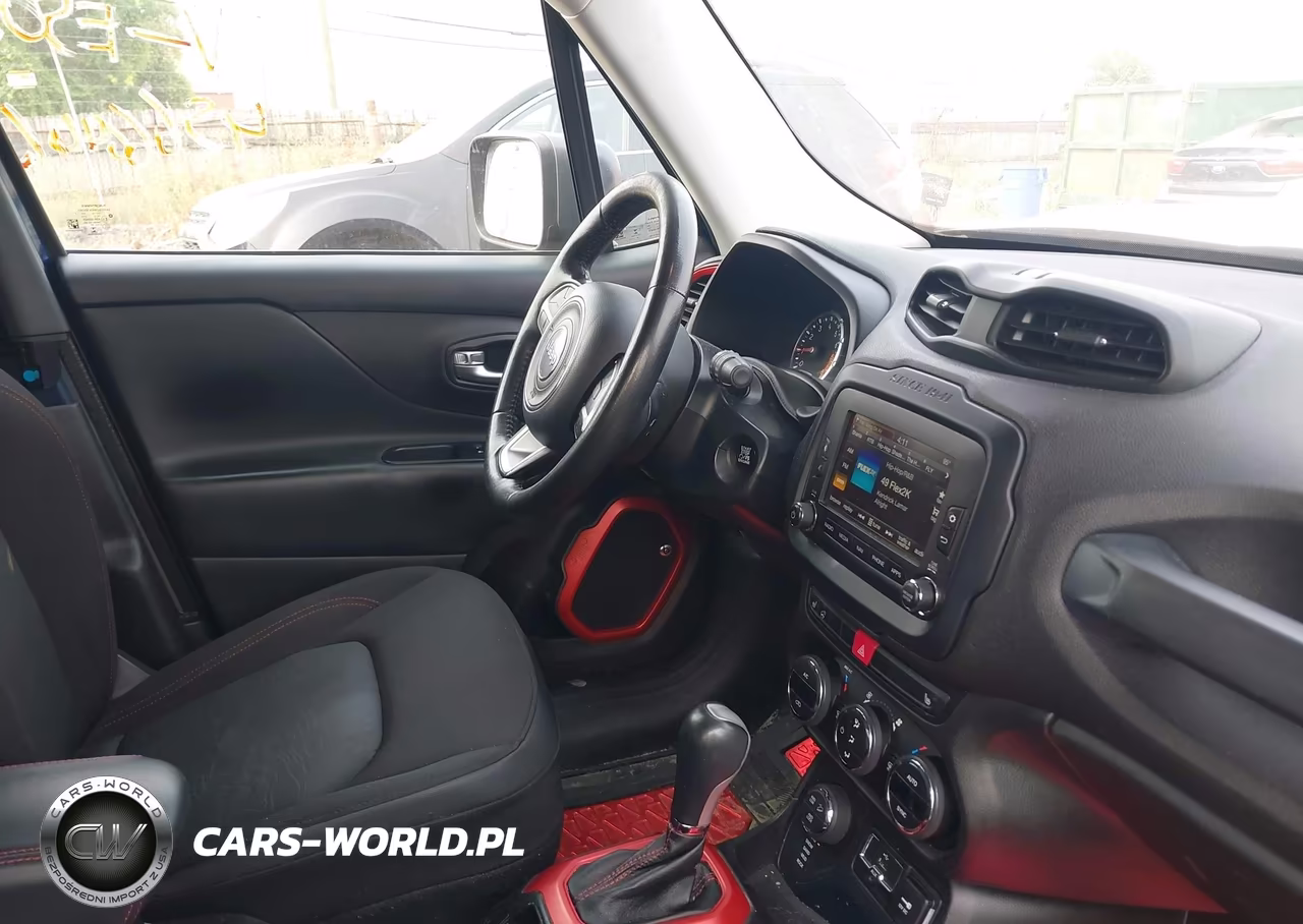 2017 Jeep Renegade Trailhawk VIN:ZACCJBCB4HPE50758 - 5