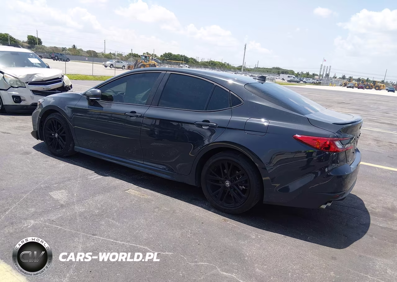 2026 Toyota Camry Se VIN:4T1DAACK5TU286423 - 3