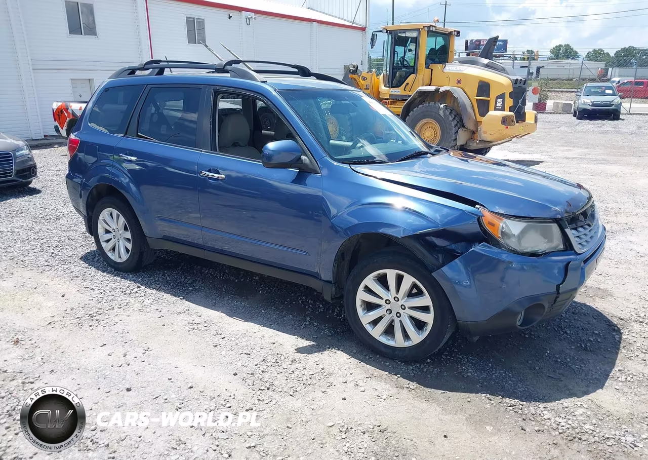 2013 Subaru Forester 2.5X Limited – zdjęcie 1 z 16