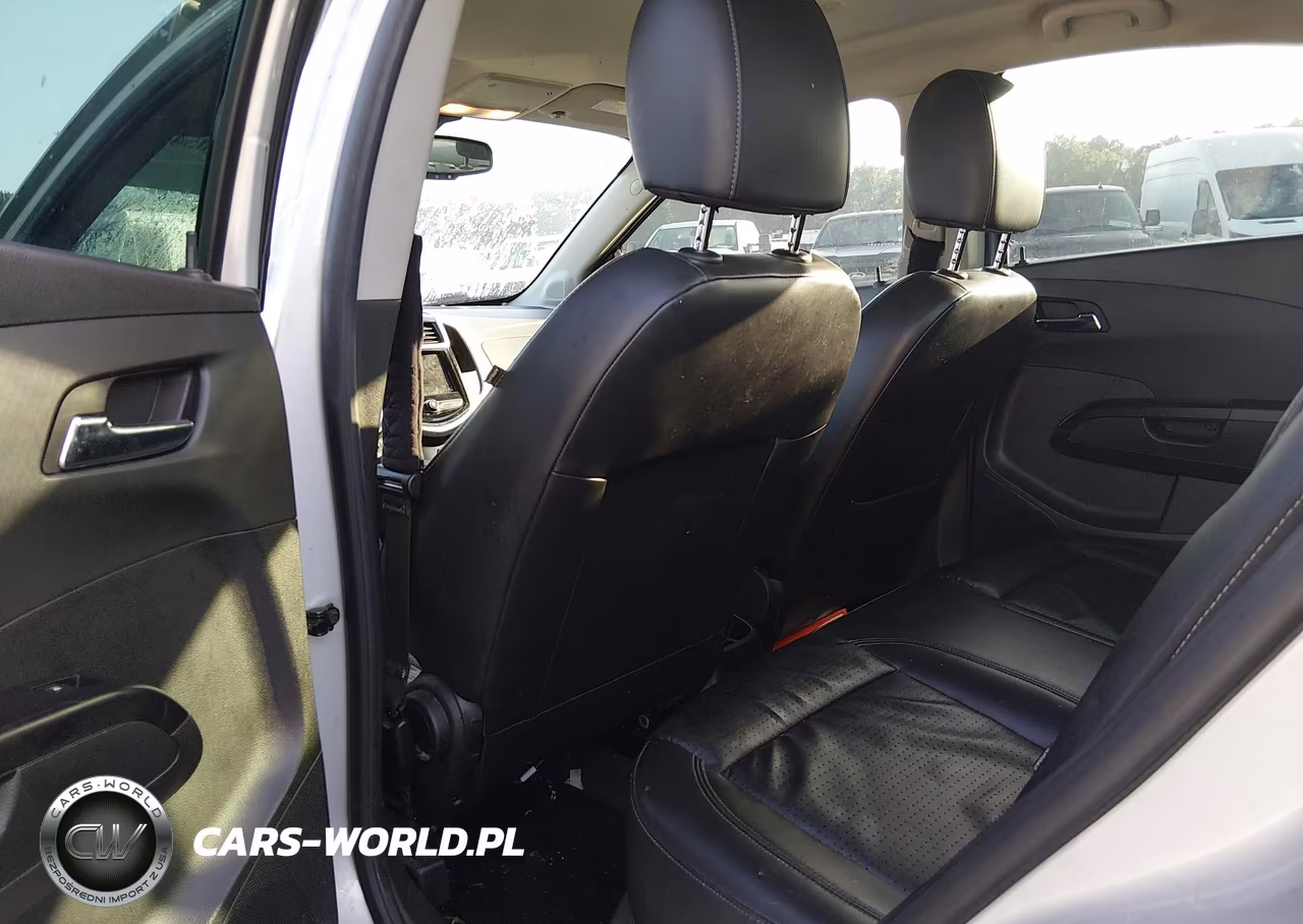 2018 Chevrolet Sonic Premier Auto VIN:1G1JF5SB6J4132231 - 8