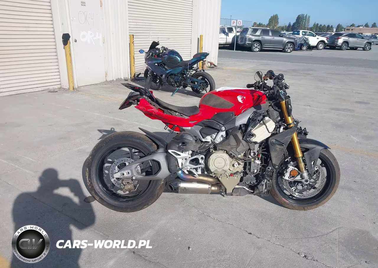 2026 Ducati Streetfighter V4-V4S VIN:ZDMFAK6W0TB002701 - 11