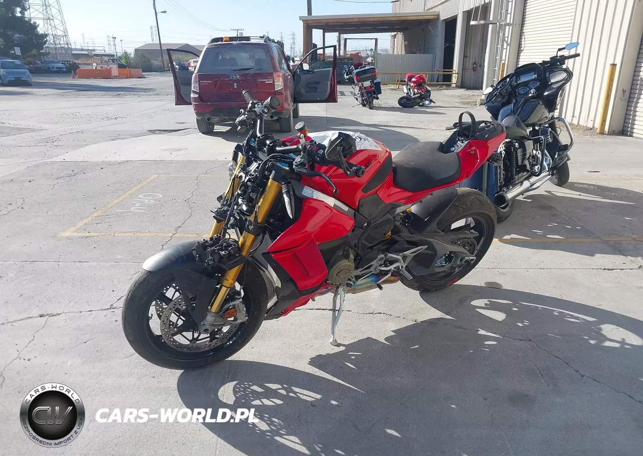 2026 Ducati Streetfighter V4-V4S VIN:ZDMFAK6W0TB002701 - 2