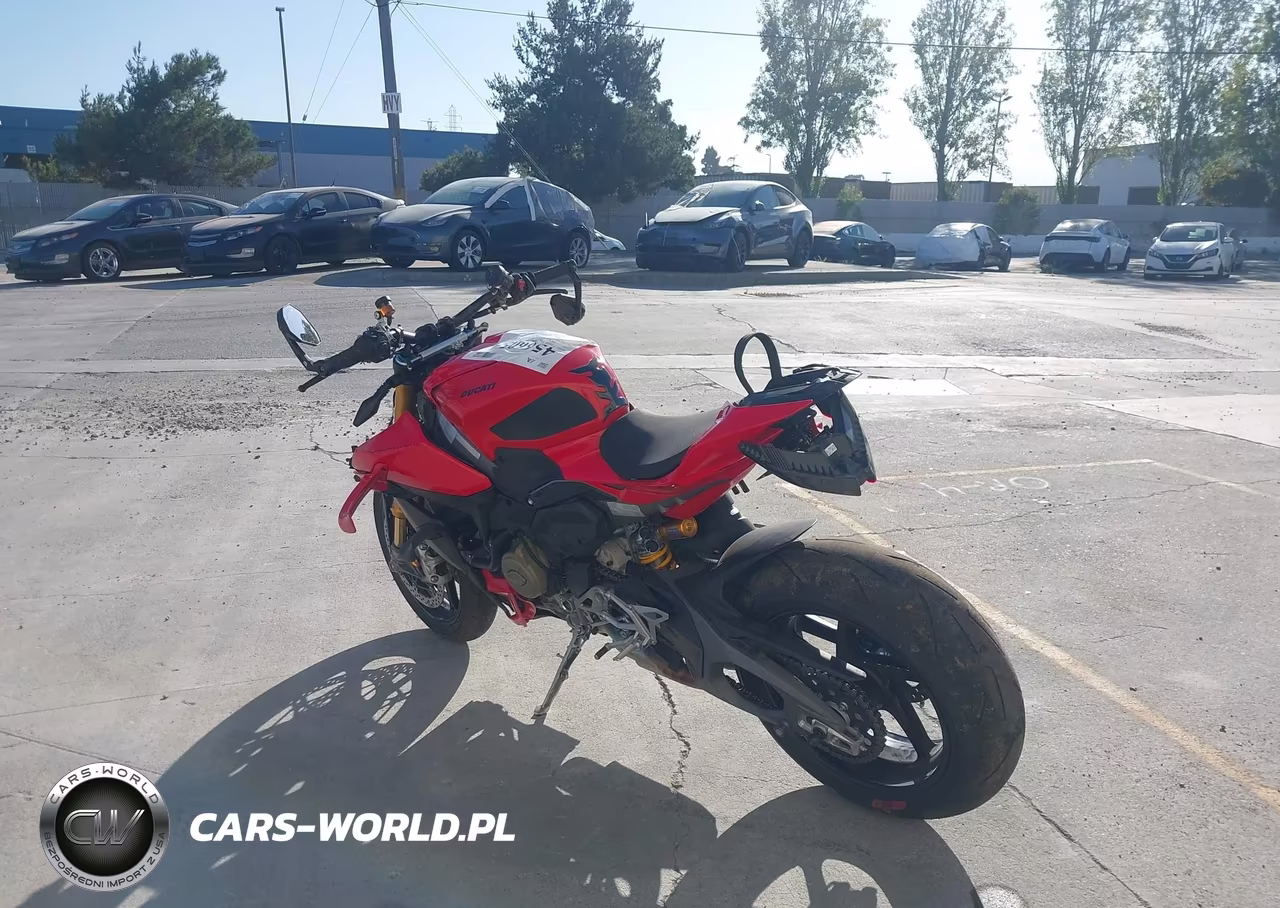 2026 Ducati Streetfighter V4-V4S VIN:ZDMFAK6W0TB002701 - 3