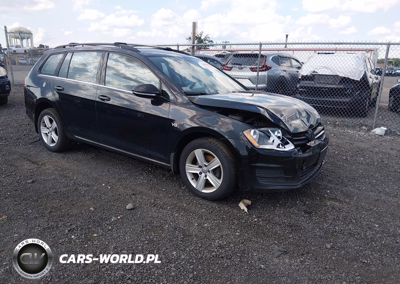 2015 Volkswagen Golf Sportwagen Tdi S 4-Door – zdjęcie 1 z 15