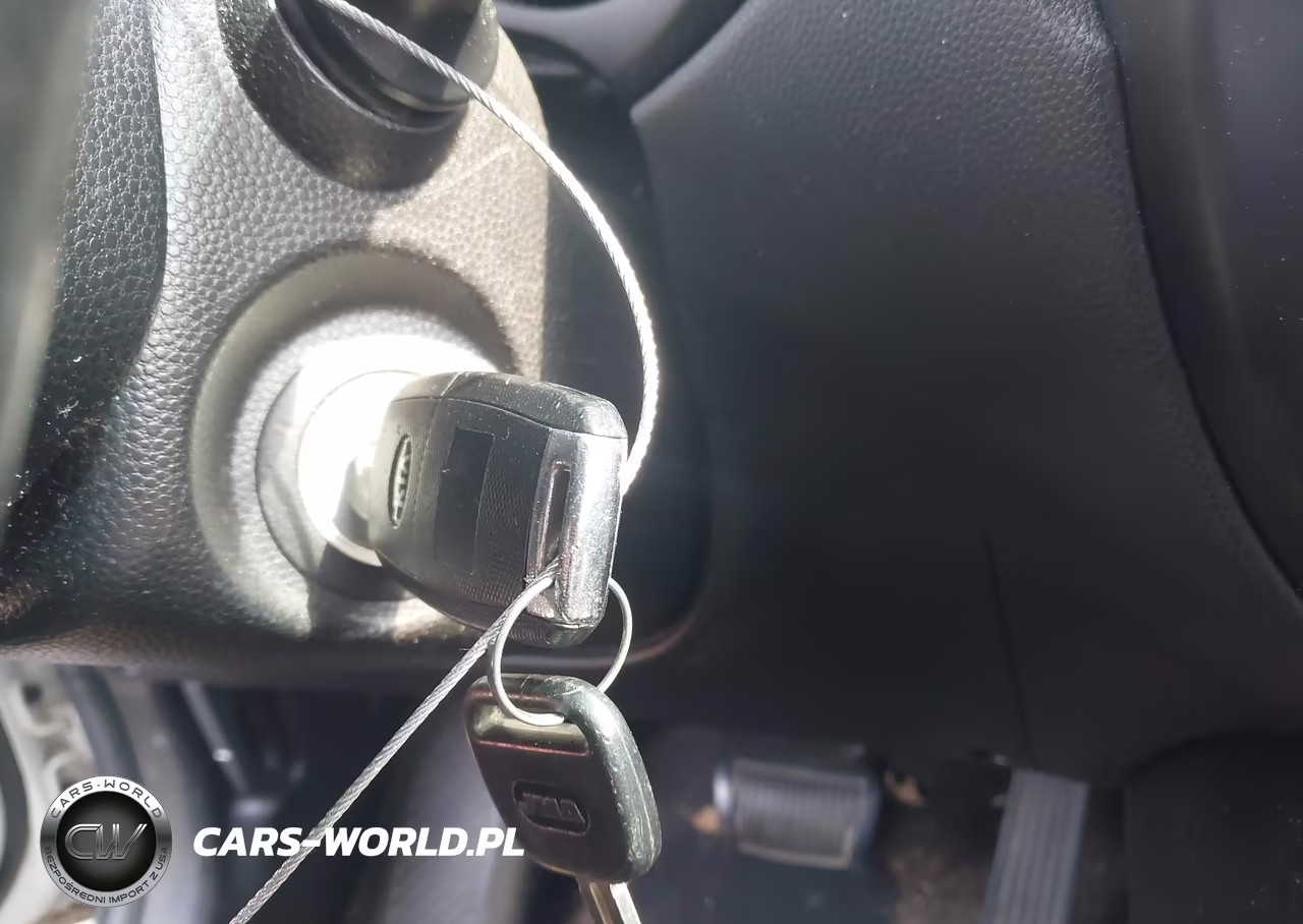 2014 Kia Soul + VIN:KNDJP3A55E7081538 - 11