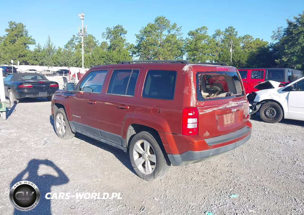 2012 Jeep Patriot Latitude VIN:1C4NJPFBXCD610621 - 3