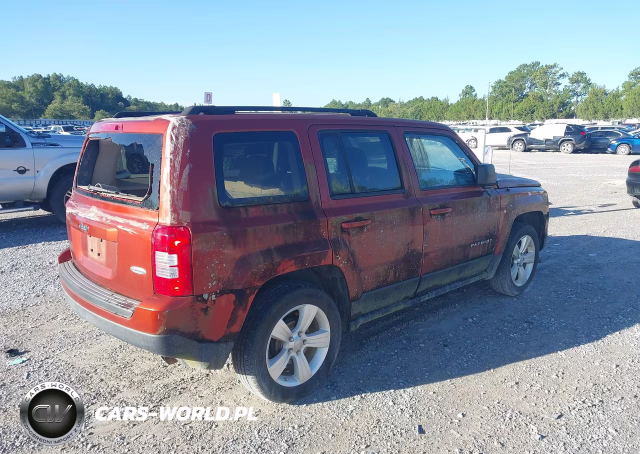 2012 Jeep Patriot Latitude VIN:1C4NJPFBXCD610621 - 4