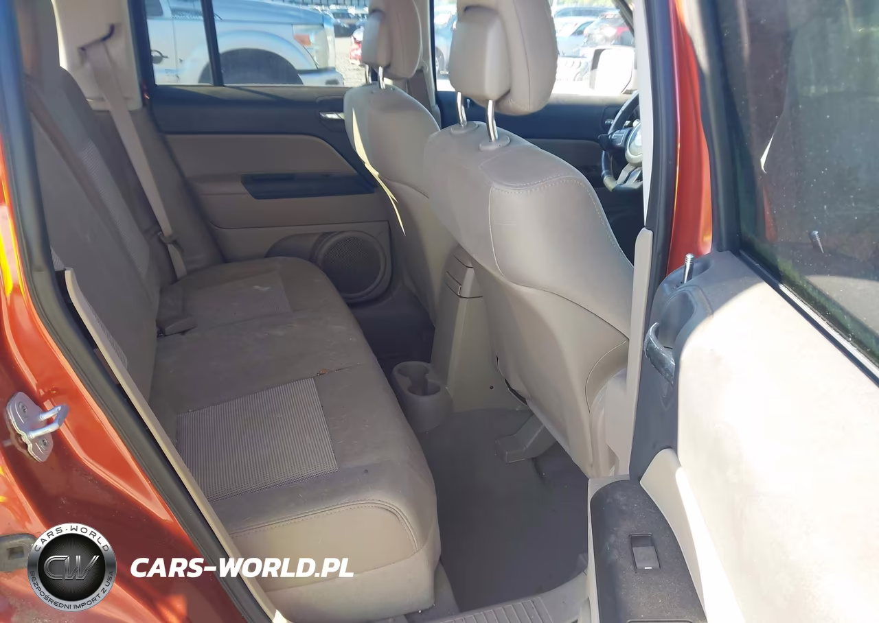 2012 Jeep Patriot Latitude VIN:1C4NJPFBXCD610621 - 8