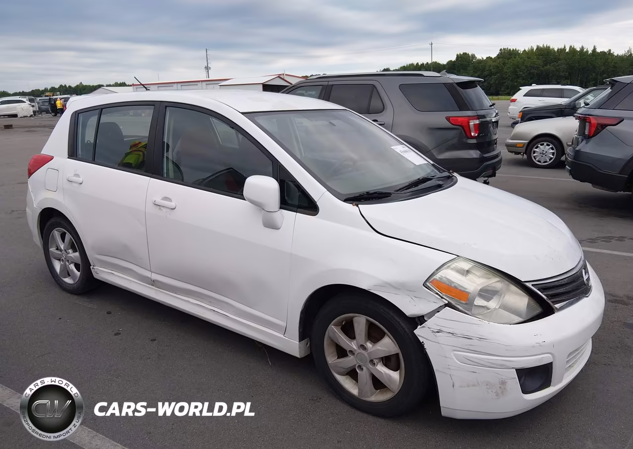 2011 Nissan Versa 1.8Sl