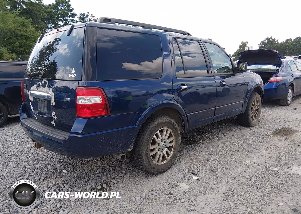 2011 Ford Expedition Xlt VIN:1FMJU1J57BEF05320 - 4