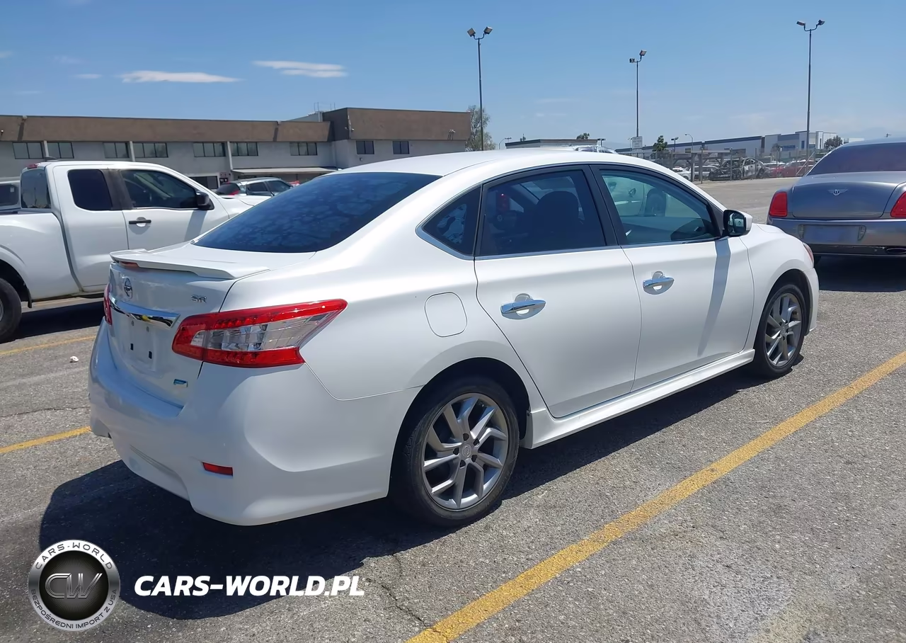 2013 Nissan Sentra Sr VIN:3N1AB7AP8DL643825 - 4