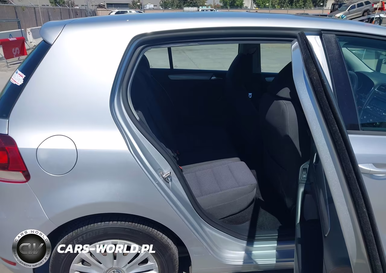2013 Volkswagen Golf 2.5L 4-Door VIN:WVWDB7AJ2DW130506 - 8