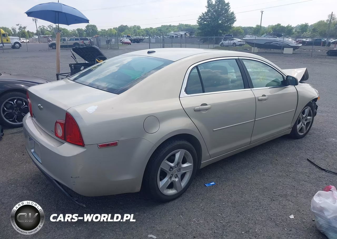 2009 Chevrolet Malibu Ls VIN:1G1ZG57B19F237882 - 4