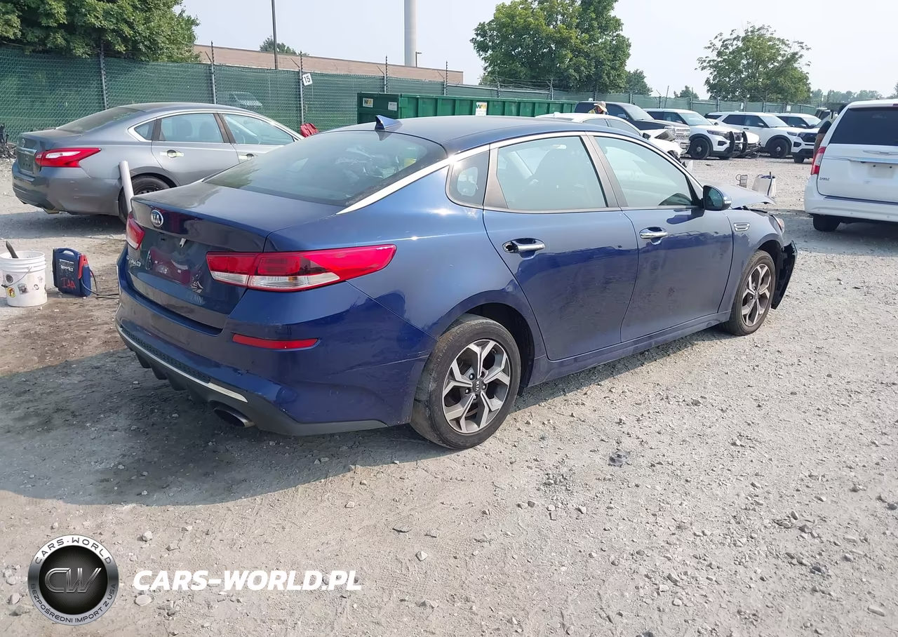 2019 Kia Optima Lx VIN:5XXGT4L38KG277631 - 4