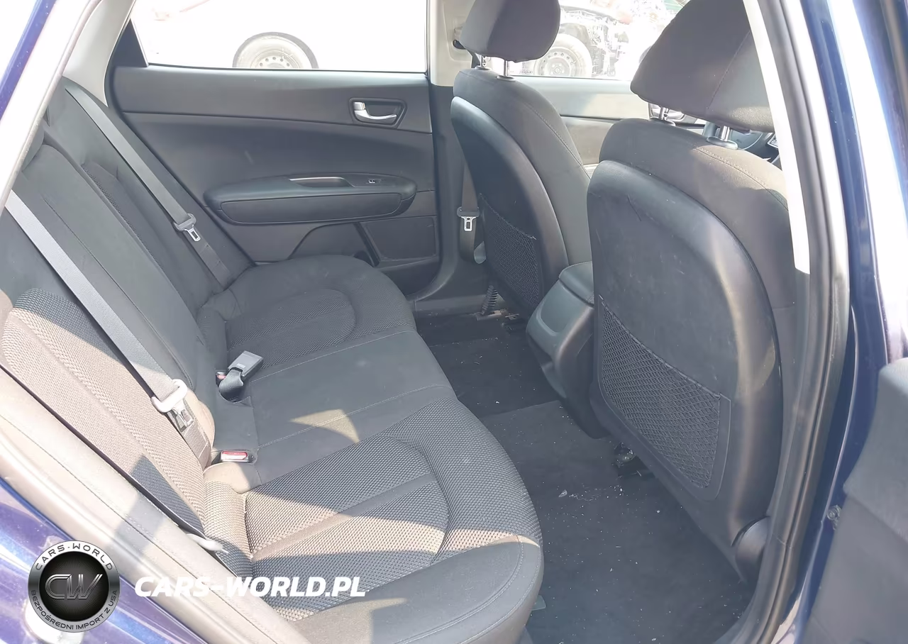 2019 Kia Optima Lx VIN:5XXGT4L38KG277631 - 8