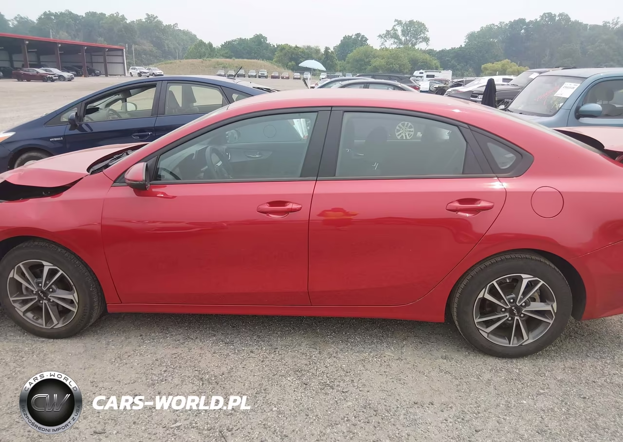 2023 Kia Forte Lxs VIN:3KPF24AD3PE692088 - 14