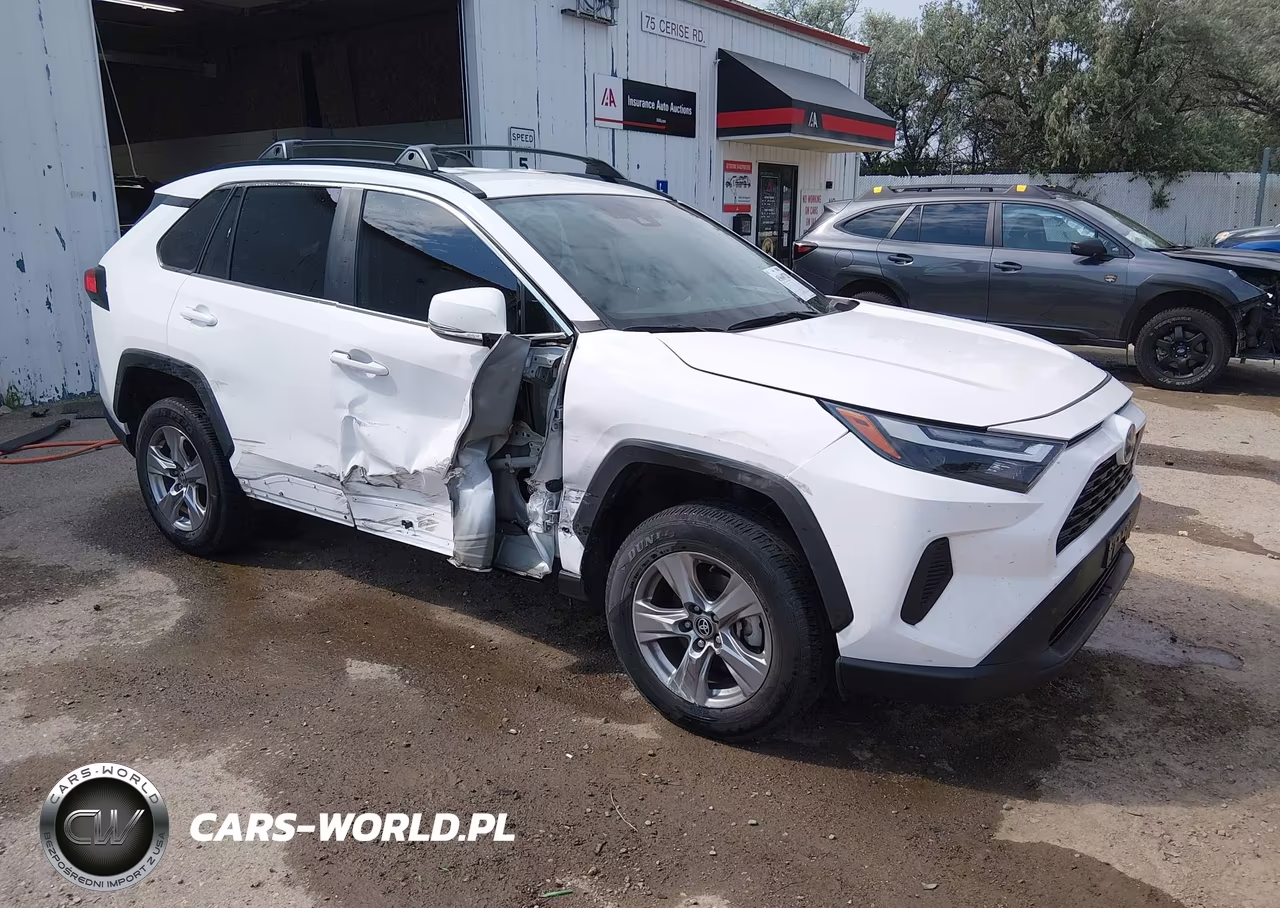 2023 Toyota Rav4 Xle – zdjęcie 1 z 17