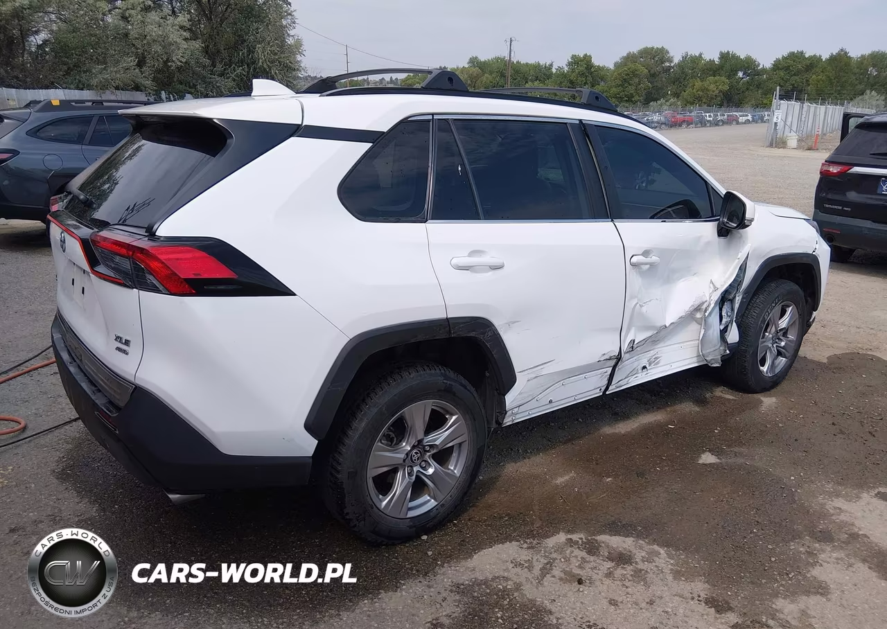 2023 Toyota Rav4 Xle VIN:2T3P1RFV8PC333671 - 4