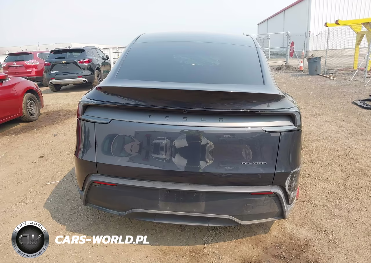 2026 Tesla Model Y All-Wheel Drive-Long Range Launch Series-Premium All-Wheel Drive VIN:7SAYGDEE0TF580109 - 16