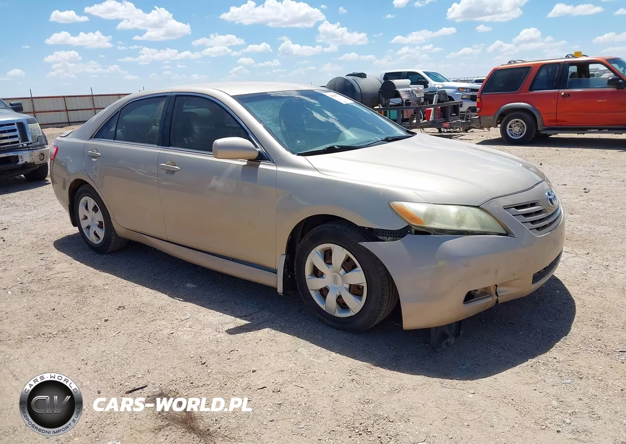 2009 Toyota Camry Le – zdjęcie 1 z 17
