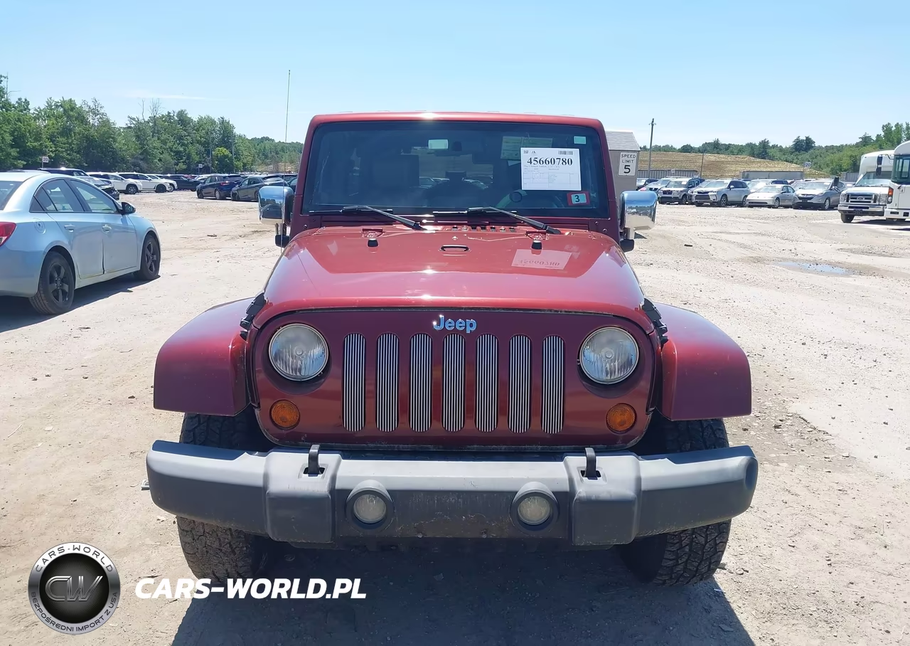 2007 Jeep Wrangler Unlimited Sahara VIN:1J4GA59157L121212 - 12