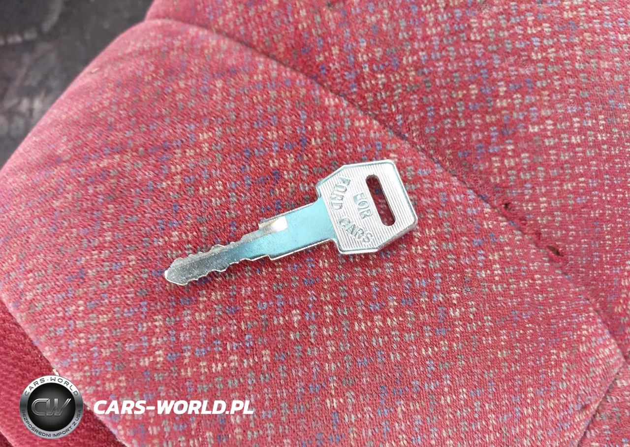 1994 Ford Thunderbird Lx VIN:1FALP62W4RH125875 - 11