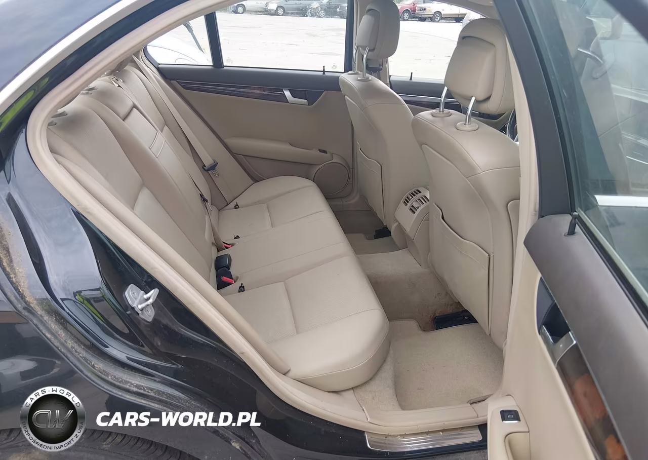 2012 Mercedes-Benz C 250 Sport VIN:WDDGF4HB9CA635796 - 8