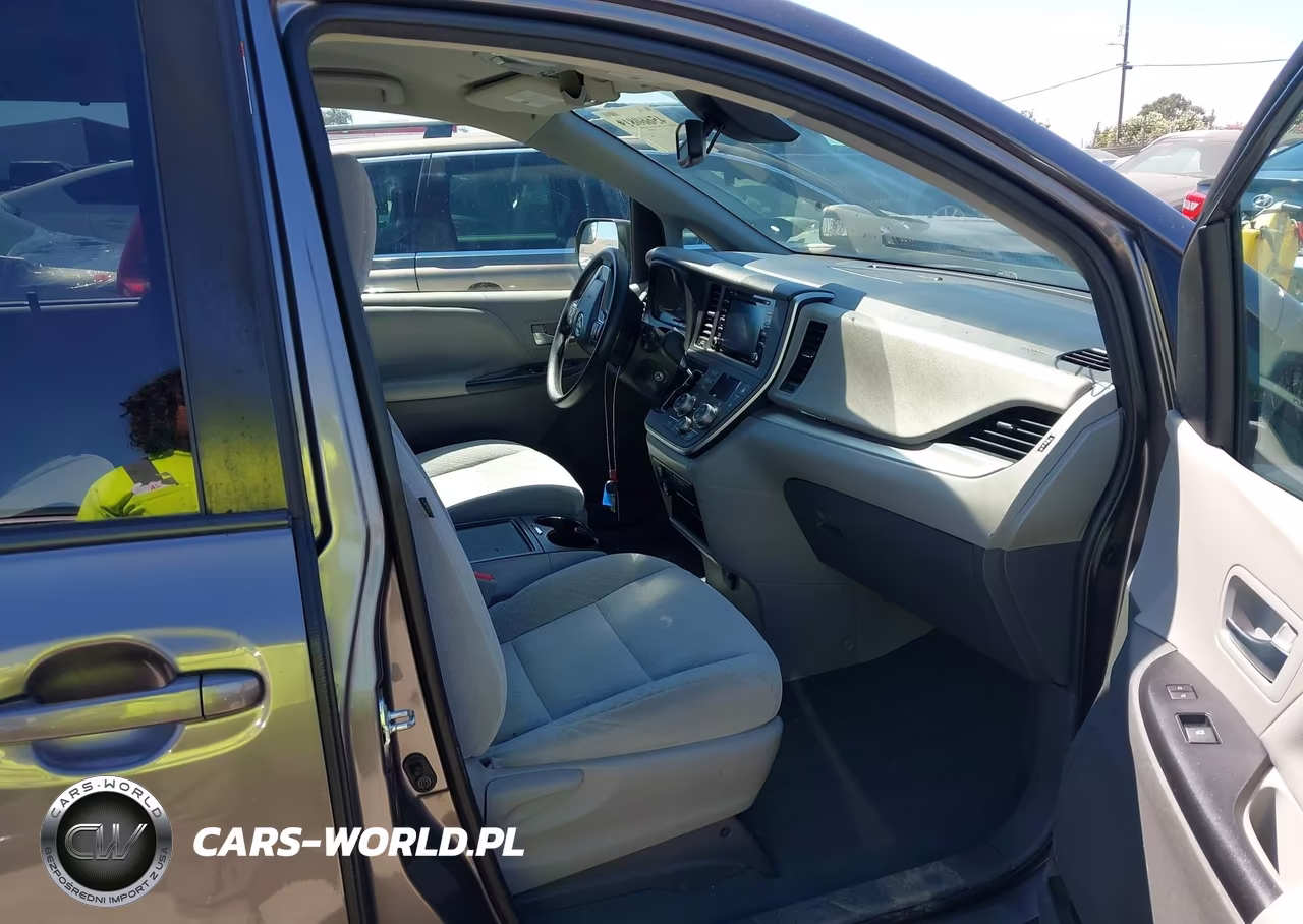 2020 Toyota Sienna Le VIN:5TDKZ3DC3LS049277 - 5