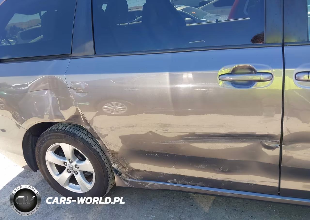 2020 Toyota Sienna Le VIN:5TDKZ3DC3LS049277 - 6