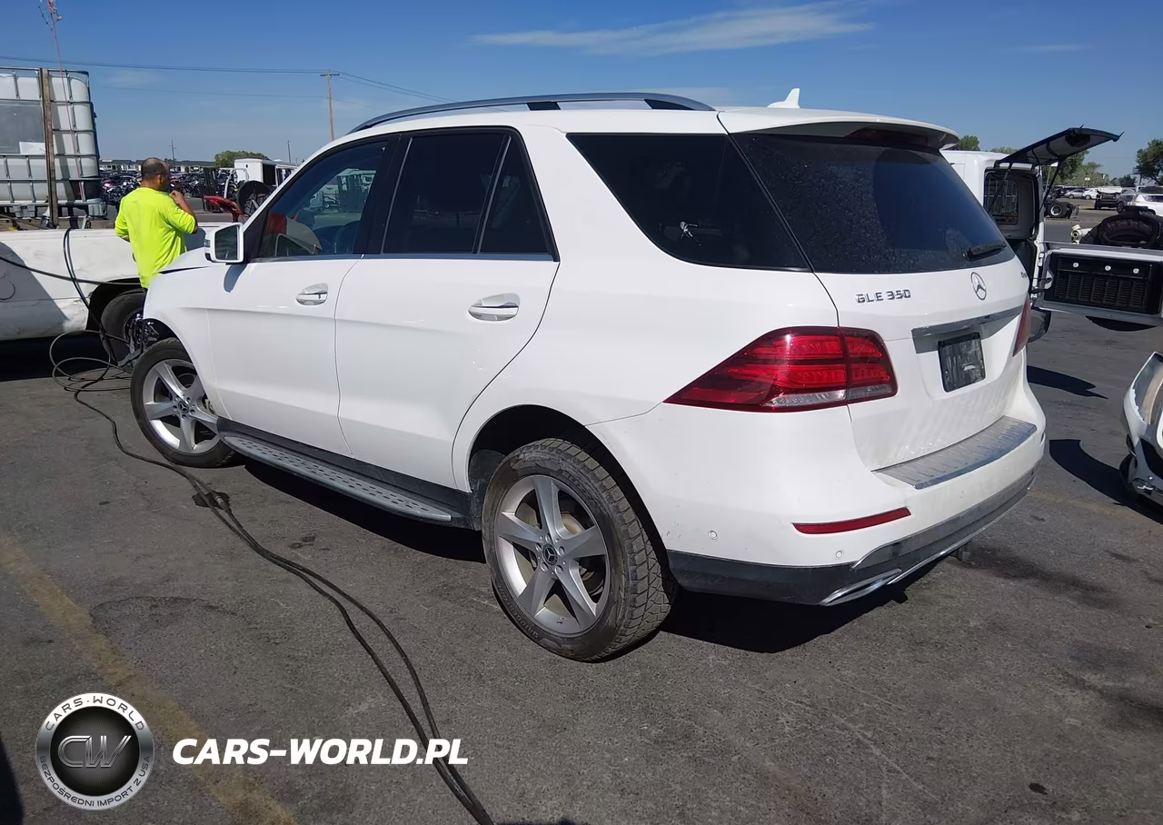 2018 Mercedes-Benz Gle 350 4Matic VIN:4JGDA5HB3JB137257 - 3