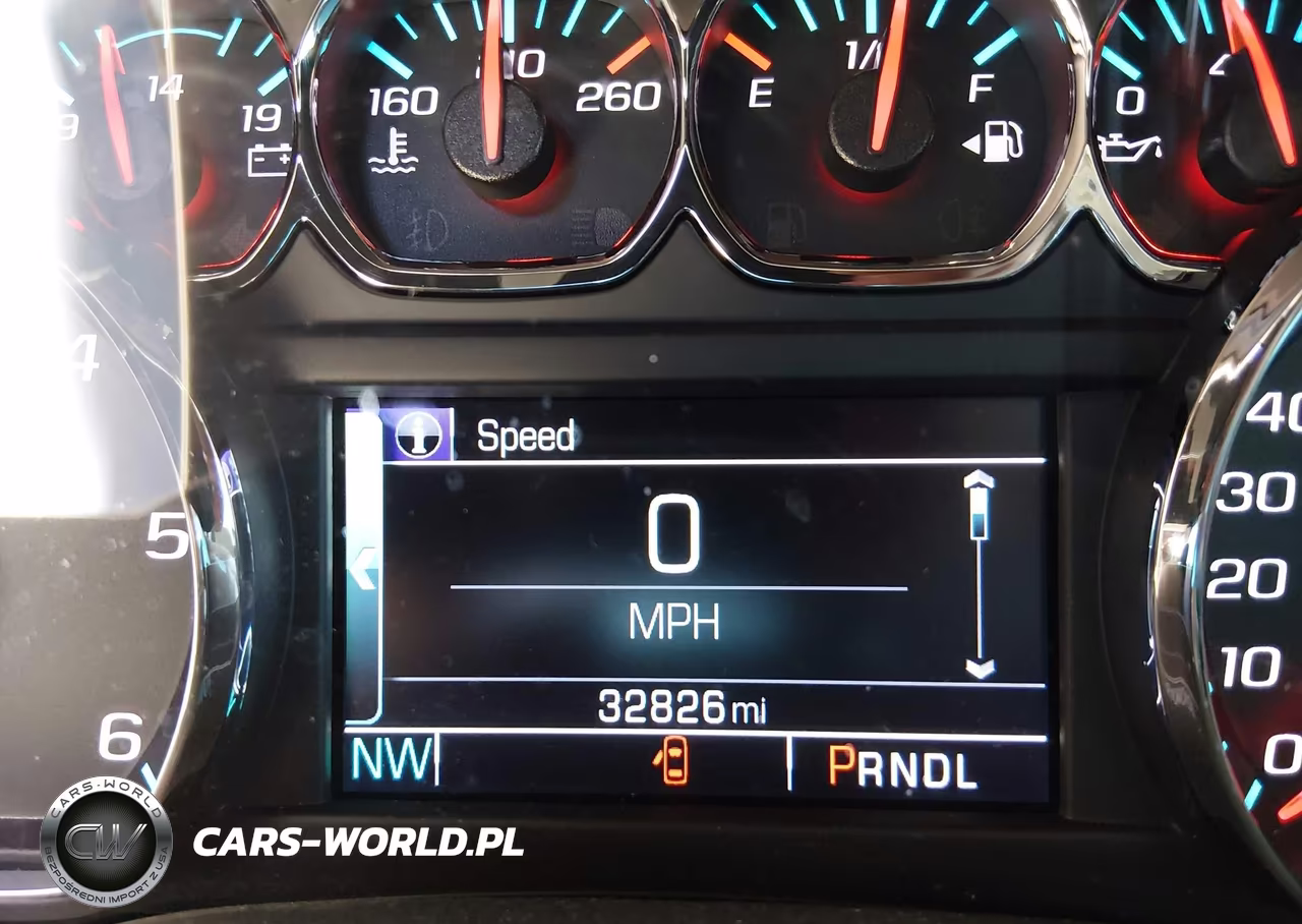2018 Chevrolet Tahoe Ls VIN:1GNSKAEC8JR348693 - 17