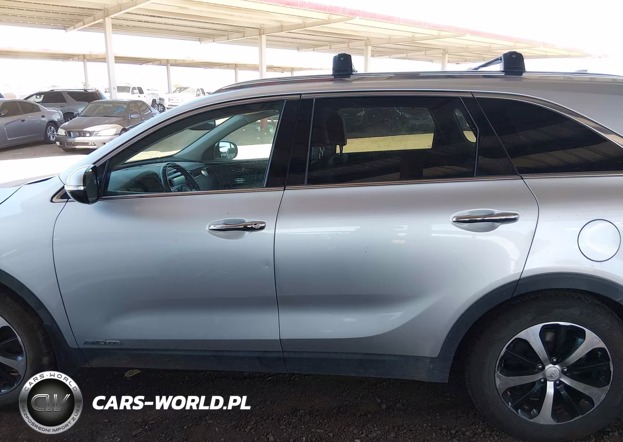 2016 Kia Sorento 3.3L Ex VIN:5XYPHDA53GG179163 - 15