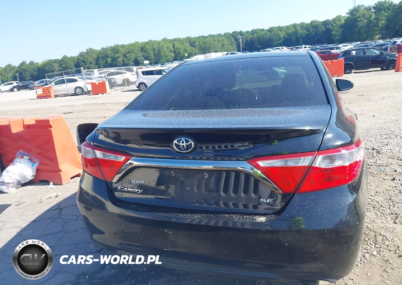 2017 Toyota Camry Se VIN:4T1BF1FK8HU645601 - 16