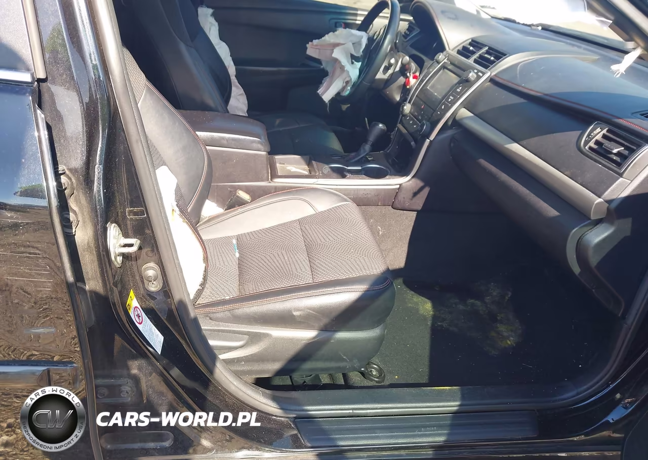2017 Toyota Camry Se VIN:4T1BF1FK8HU645601 - 5