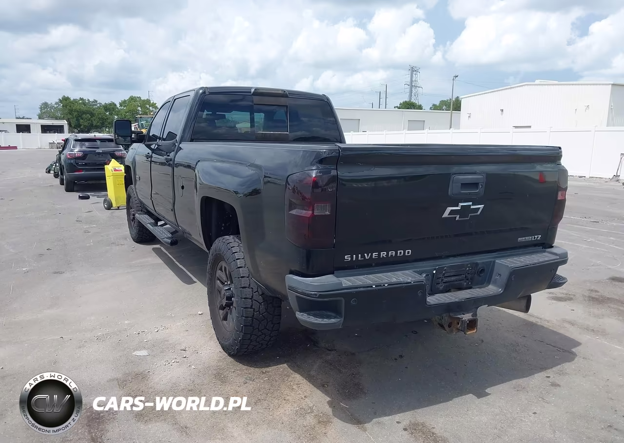 2017 Chevrolet Silverado 2500Hd Ltz VIN:1GC1KWEYXHF192682 - 3